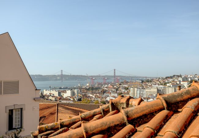 Apartamento em Lisboa - BAIRRO ALTO GARDEN WITH A VIEW II by Homing Apartamento em Lisboa - BAIRRO ALTO GARDEN WITH A VIEW II by Homing