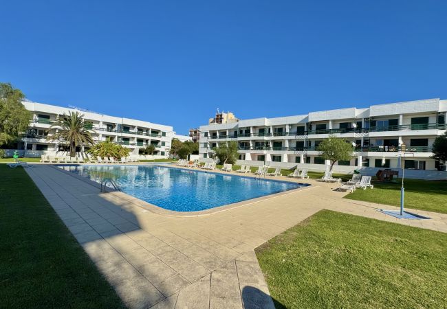Apartamento em Vilamoura - VILAMOURA DOWNTOWN WITH POOL  by HOMING