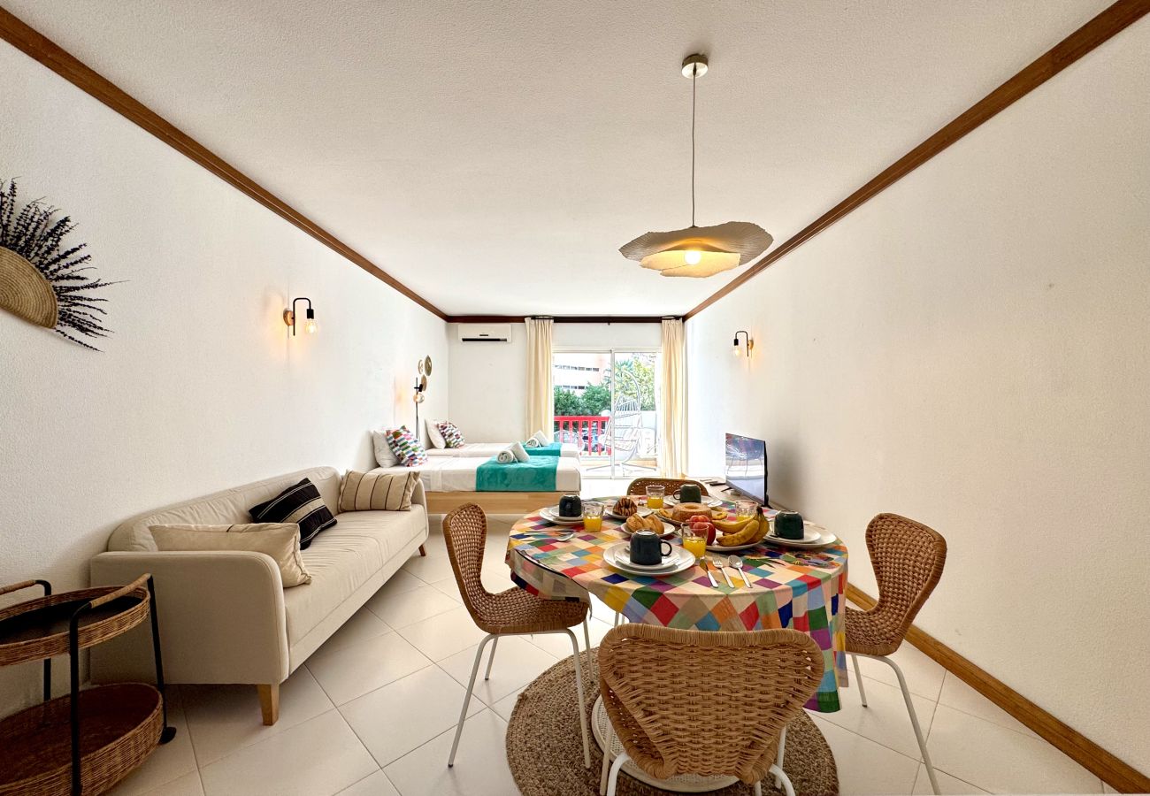 Apartamento em Vilamoura - VILAMOURA MARINA BEACH WITH POOL by HOMING