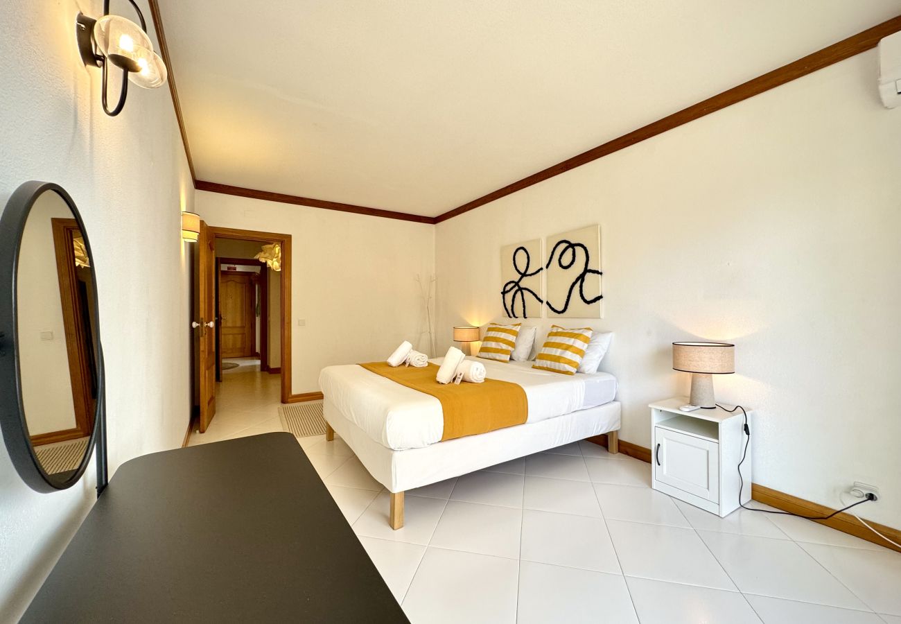 Apartamento em Vilamoura - VILAMOURA MARINA BEACH WITH POOL by HOMING