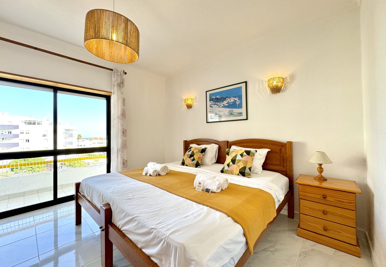 Apartamento em Albufeira - ALBUFEIRA VINTAGE APARTMENT 2 WITH POOL by HOMING