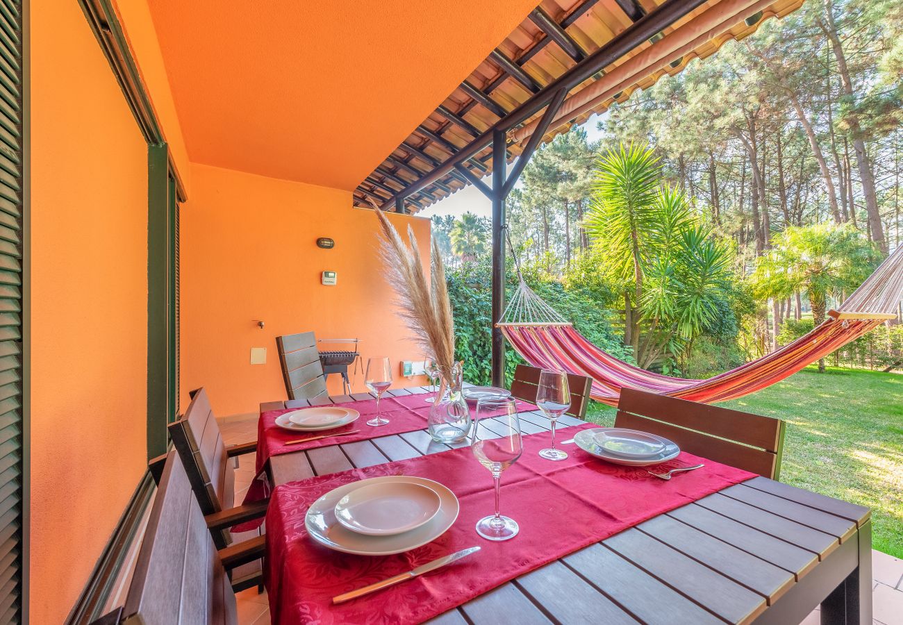 Apartamento em Almada - AROEIRA GARDEN by HOMING