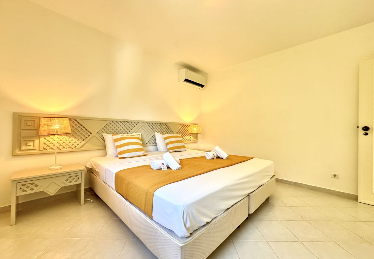 Apartamento em Albufeira - ALBUFEIRA BALAIA GOLF VILAGE 8 WITH POOL by Homing