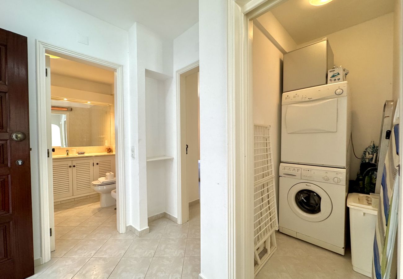 Apartamento em Albufeira - ALBUFEIRA BALAIA GOLF VILAGE 8 WITH POOL by Homing