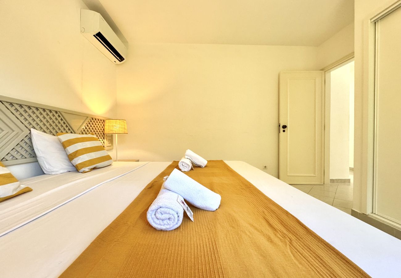 Apartamento em Albufeira - ALBUFEIRA BALAIA GOLF VILAGE 8 WITH POOL by Homing