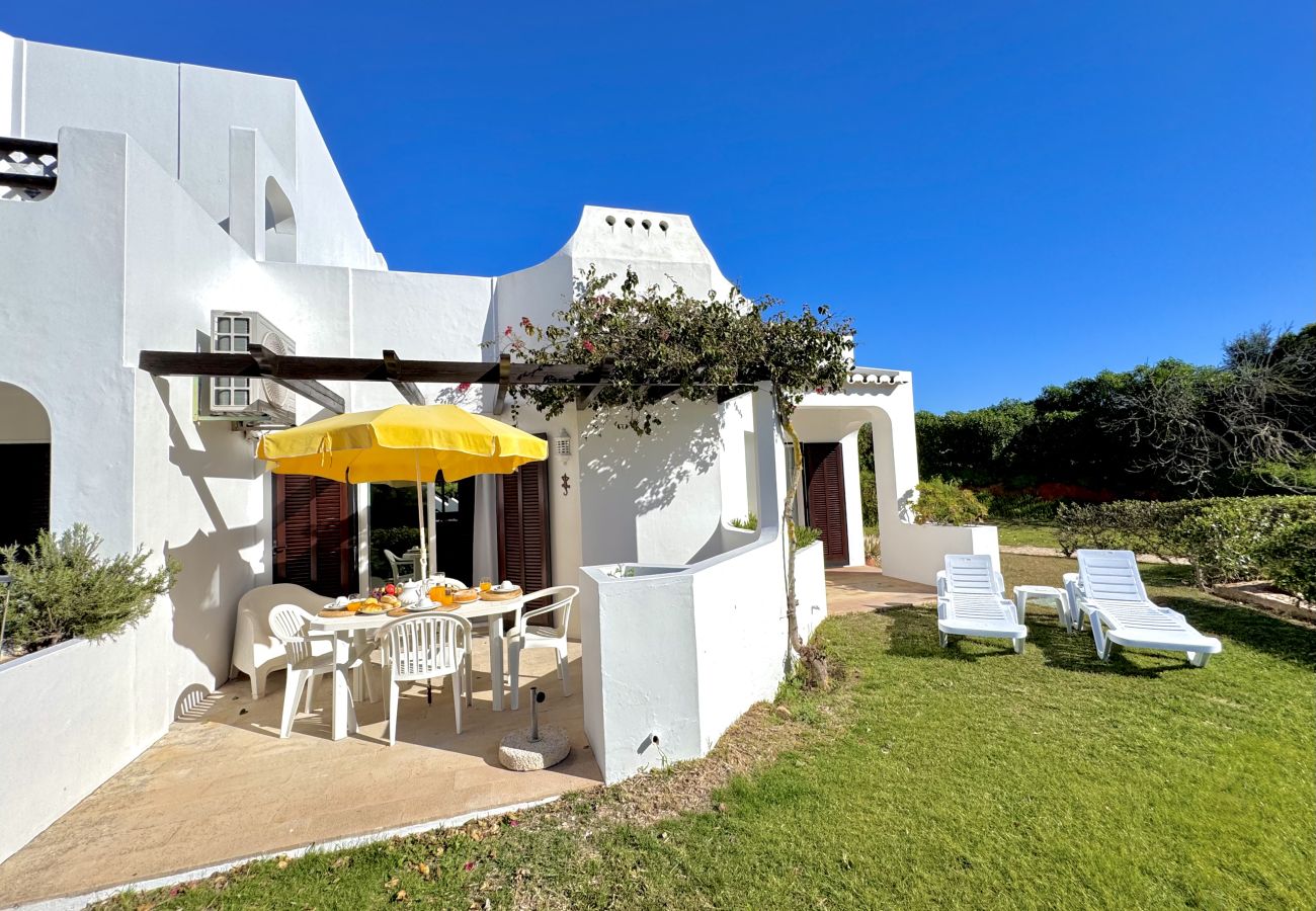 Apartamento em Albufeira - ALBUFEIRA BALAIA GOLF VILAGE 8 WITH POOL by Homing