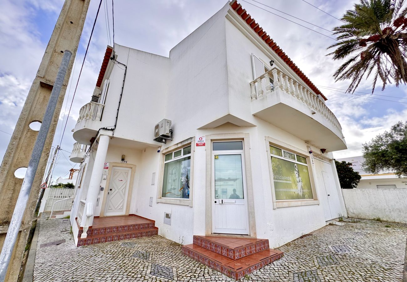 Apartamento em Altura - ALTURA TYPICAL HOUSE by HOMING