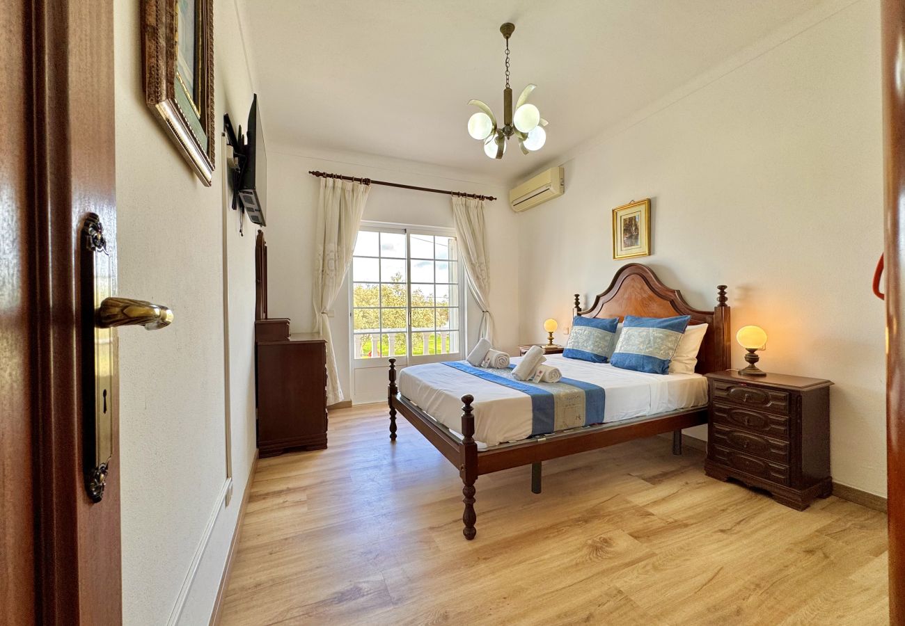 Apartamento em Altura - ALTURA TYPICAL HOUSE by HOMING