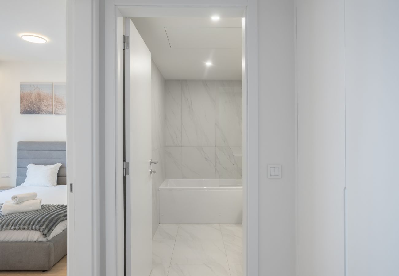 Apartamento em Lisboa - MODERN LISBON W/ BALCONY AND POOL by Homing