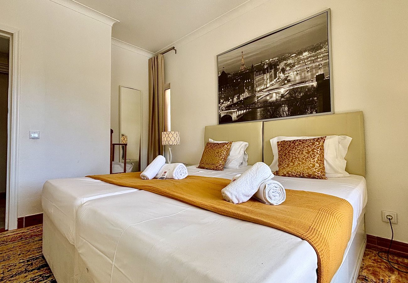 Apartamento em Vilamoura - VILAMOURA AMAZING GOLF VILLA 3 WITH POOL by HOMING