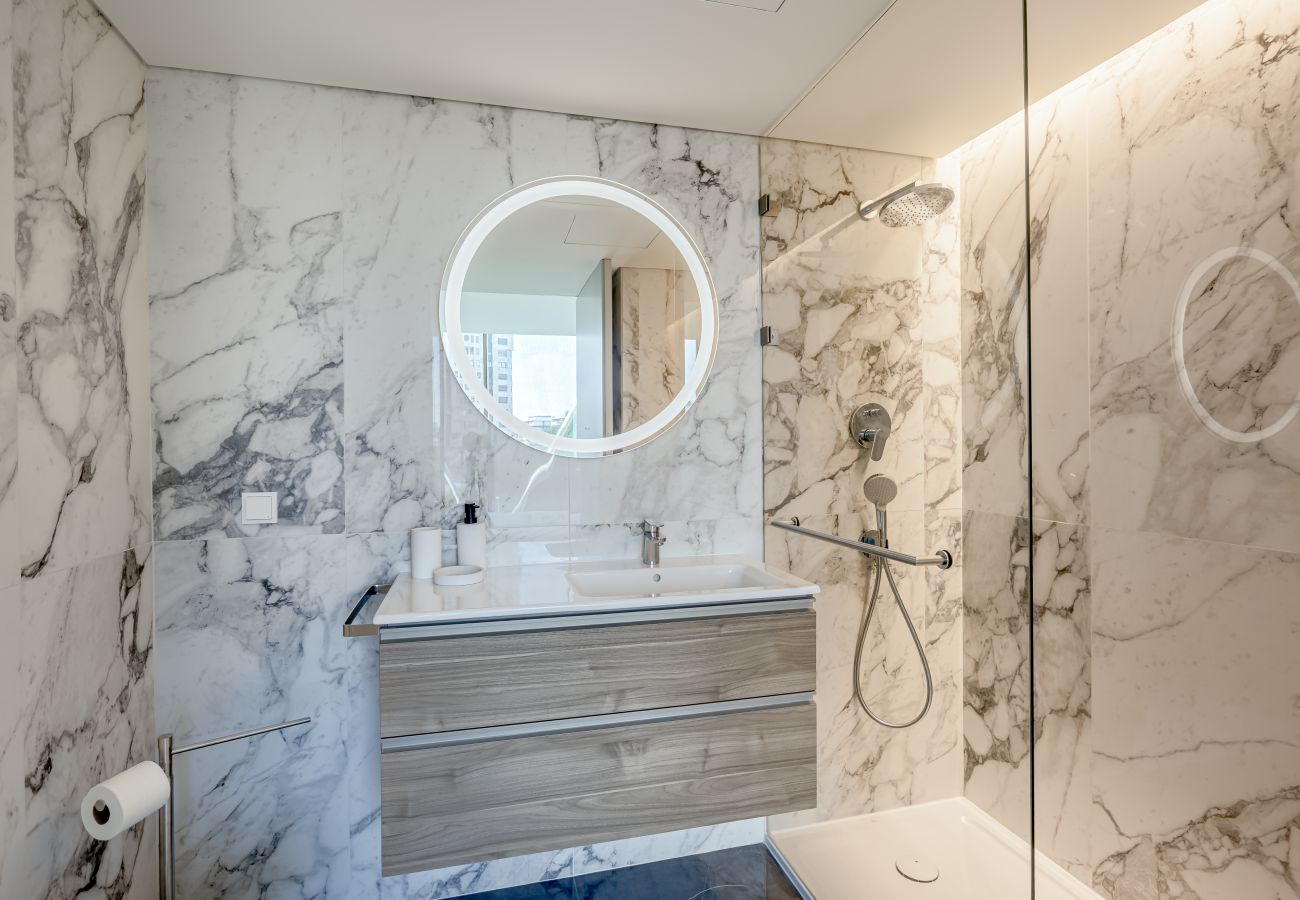 Apartamento em Lisboa - AREEIRO VISION STUDIO by Homing