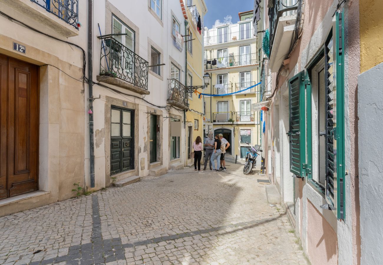 Apartamento em Lisboa - SANTOS STUDIO by Homing