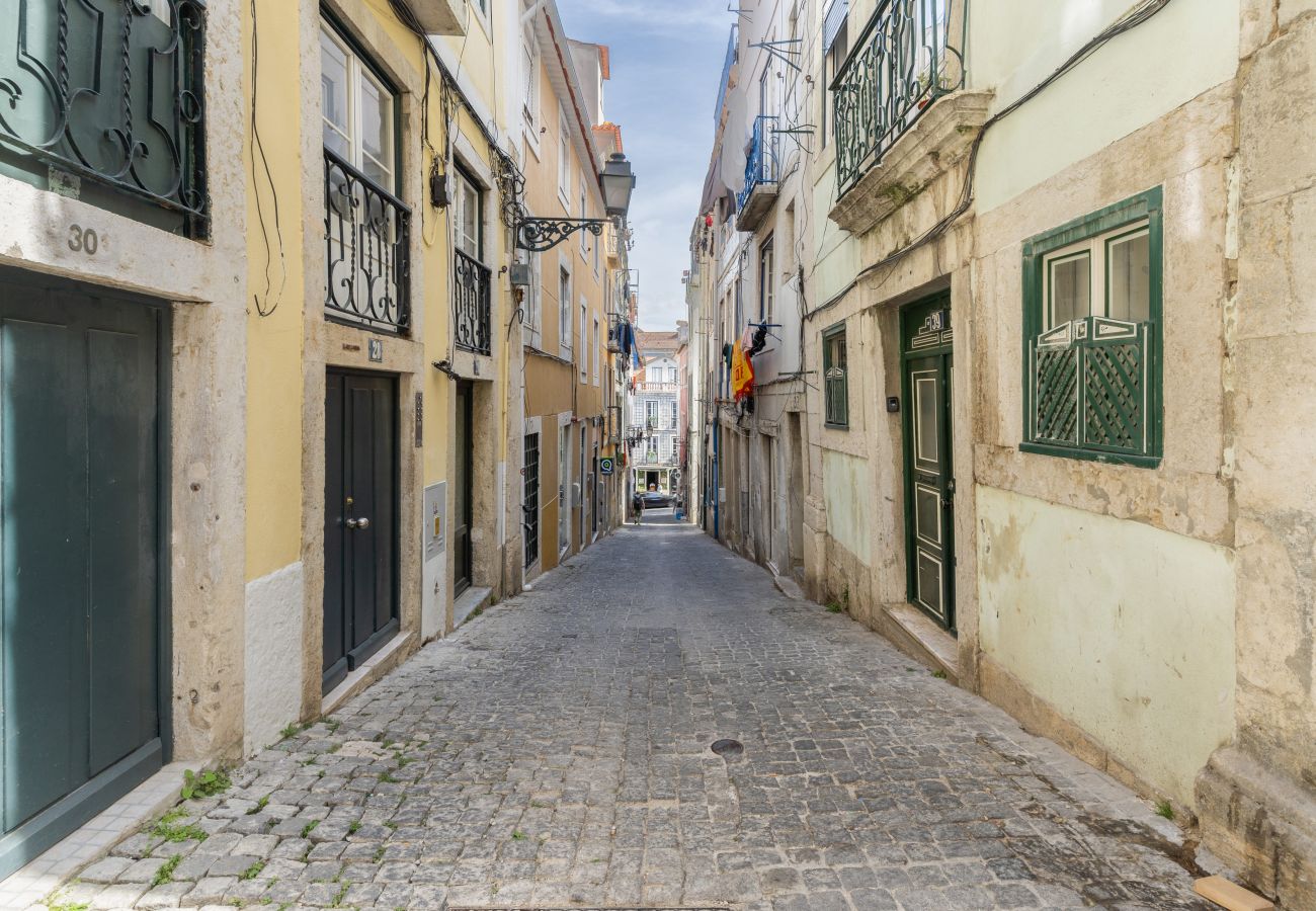 Apartamento em Lisboa - SANTOS STUDIO by Homing
