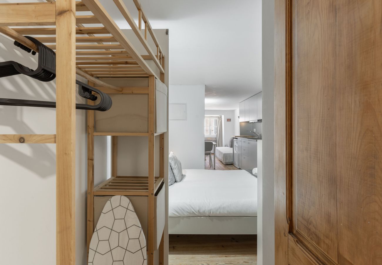 Apartamento em Lisboa - SANTOS STUDIO by Homing