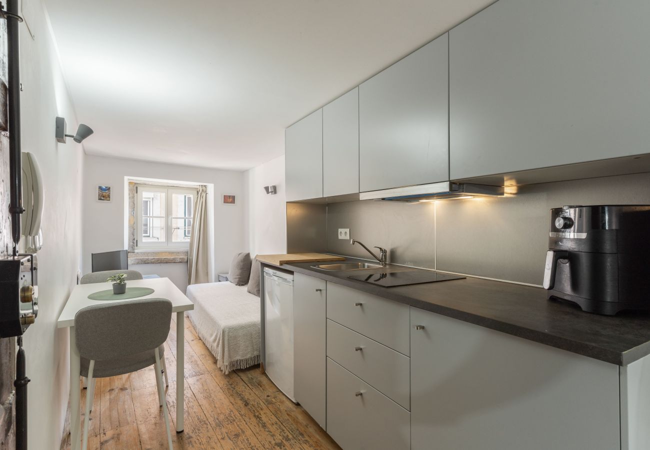 Apartamento em Lisboa - SANTOS STUDIO by Homing