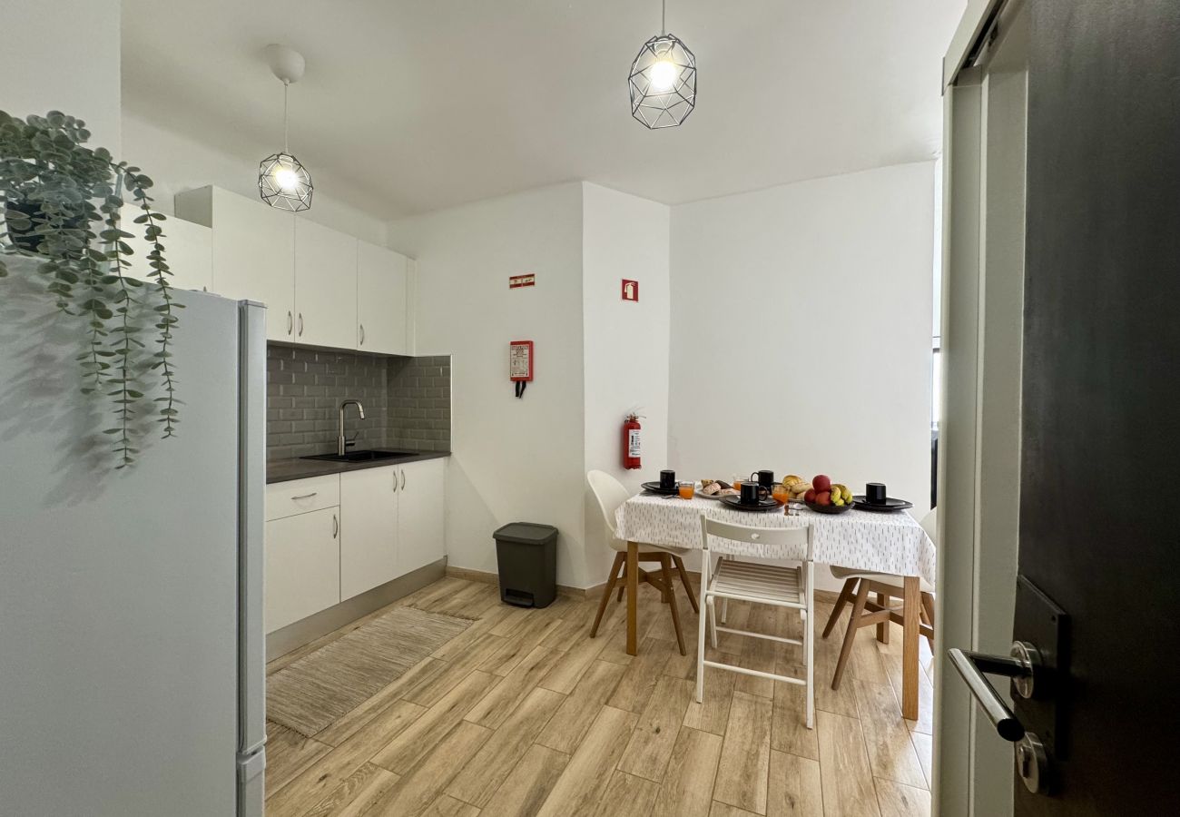 Estúdio em Albufeira - ALBUFEIRA SKYLIGHT 3 WITH POOL by HOMING