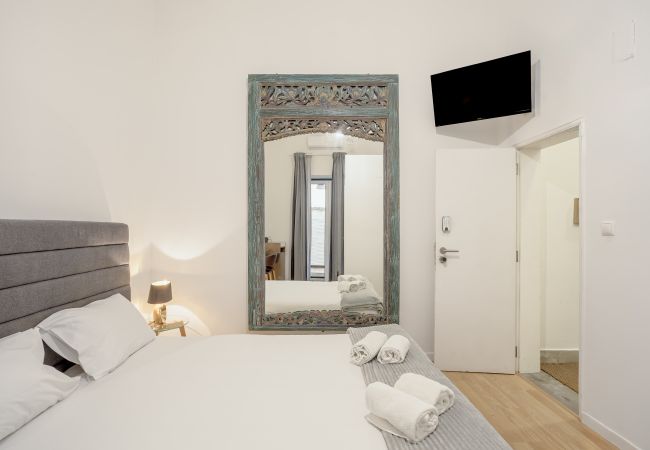 Quarto em Lisboa - BOAVISTA 130 STUDIOS I by Homing