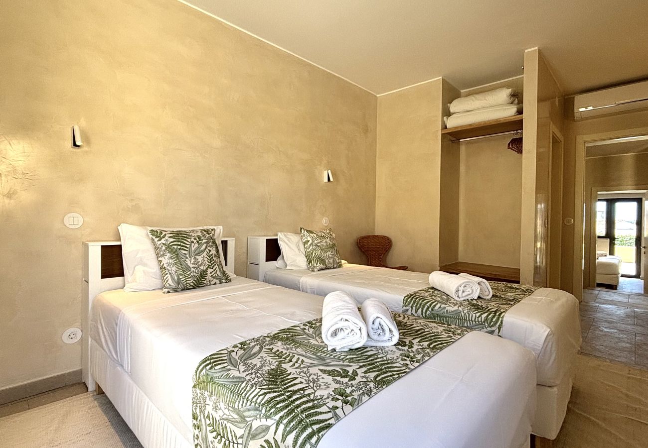 Apartamento em Vilamoura - VILAMOURA GOLF VILLA 4 WITH POOL by HOMING