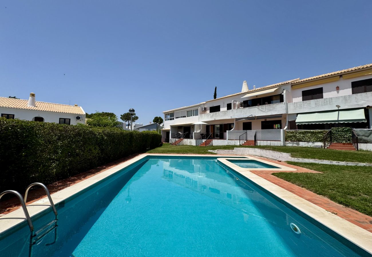 Apartamento em Vilamoura - VILAMOURA CLASSIC 3 WITH POOL by HOMING