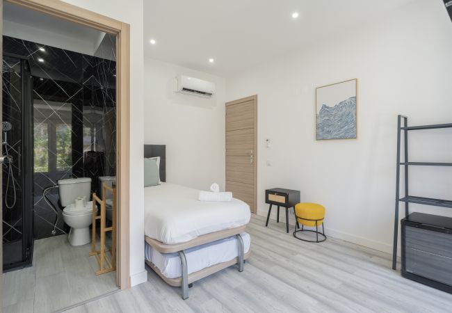 Quarto em Lisboa - LISBON MODERN SUITES VIII by Homing