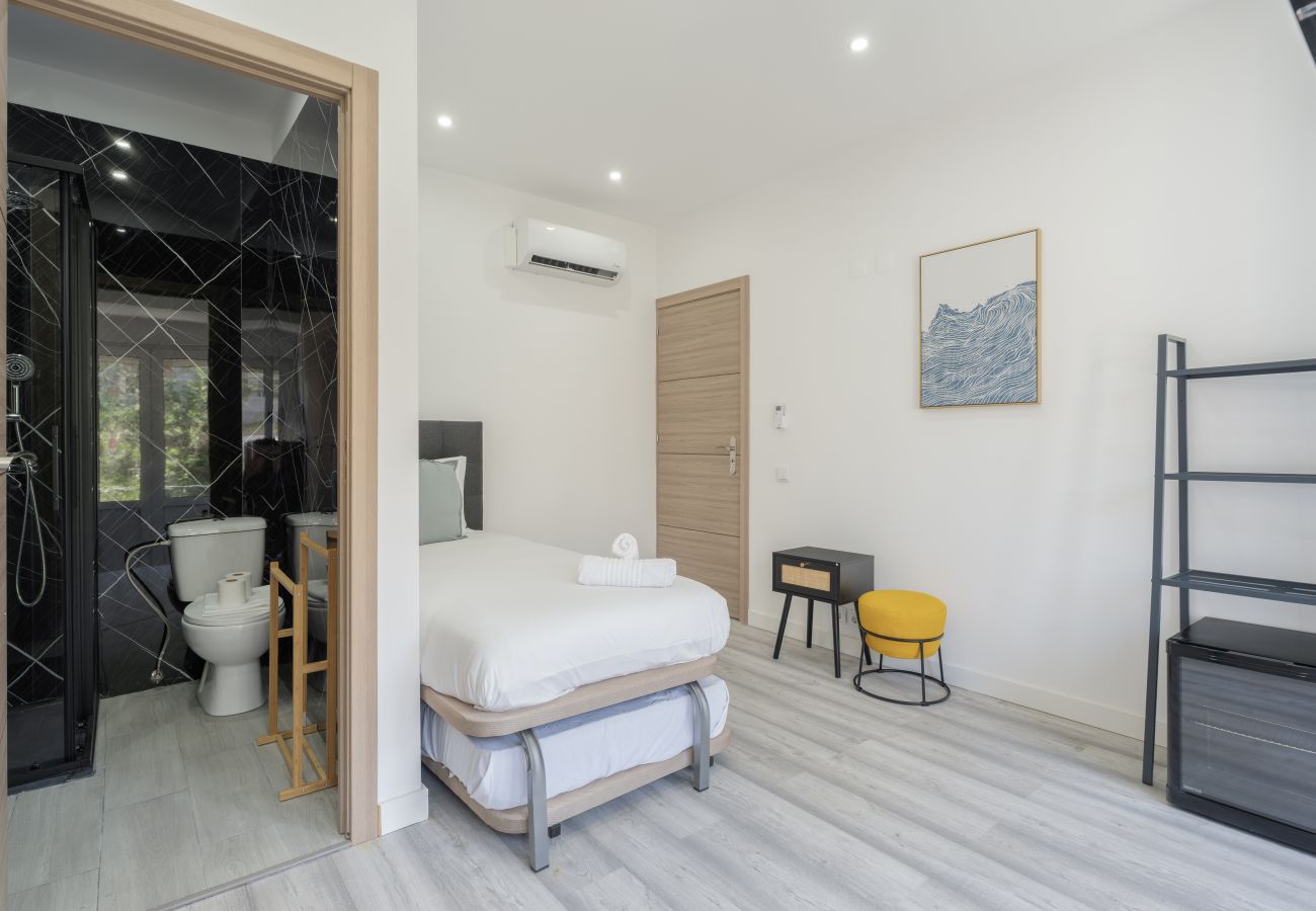 Quarto em Lisboa - LISBON MODERN SUITES VIII by Homing