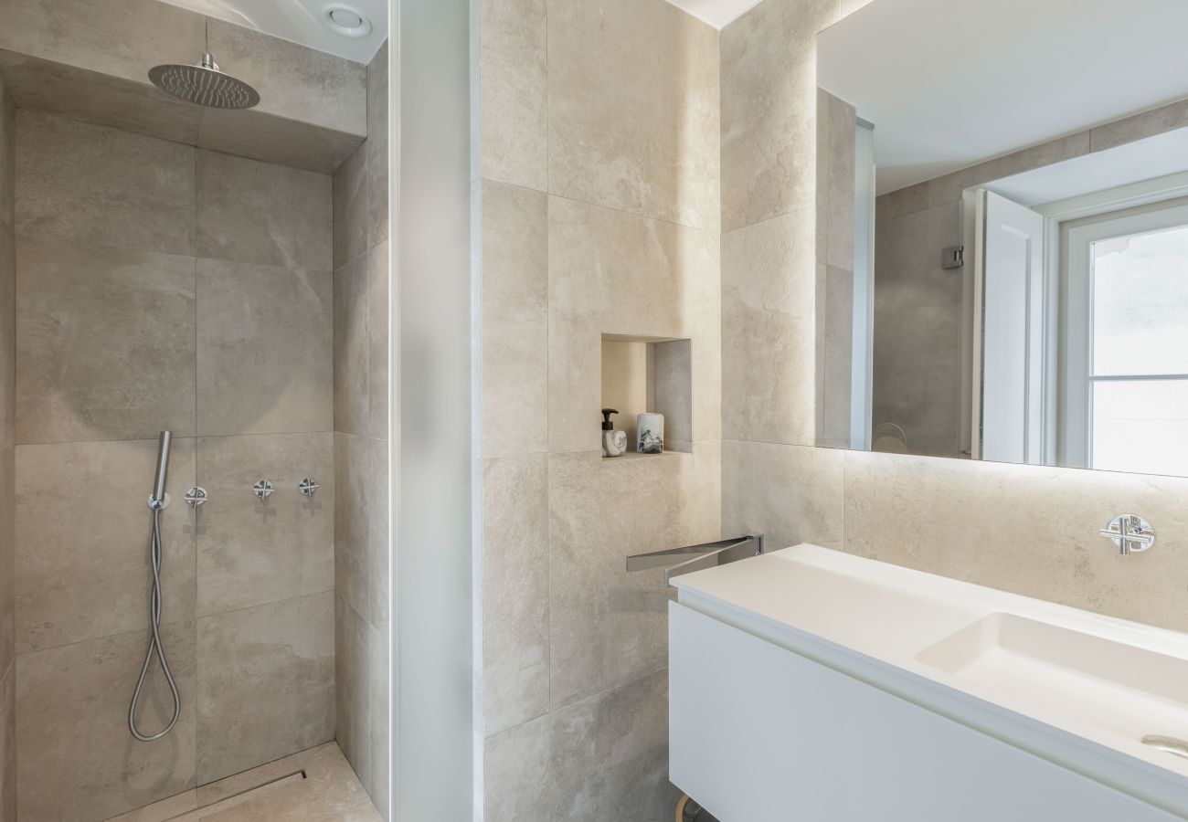 Apartamento em Lisboa - CHIADO PRIME WITH TERRACE by Homing