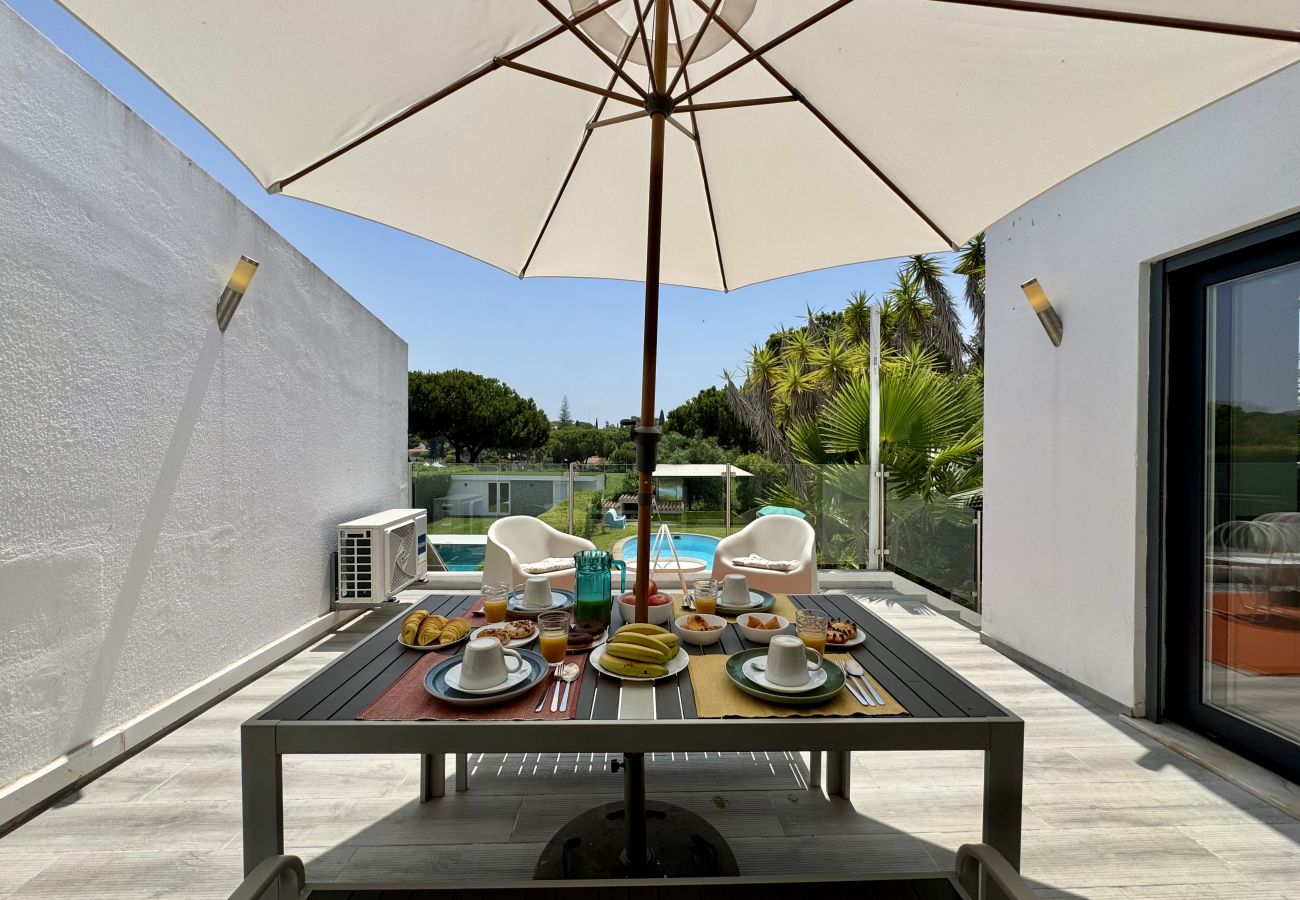 Villa em Vilamoura - VILAMOURA BROWNS VILLA WITH POOL by HOMING