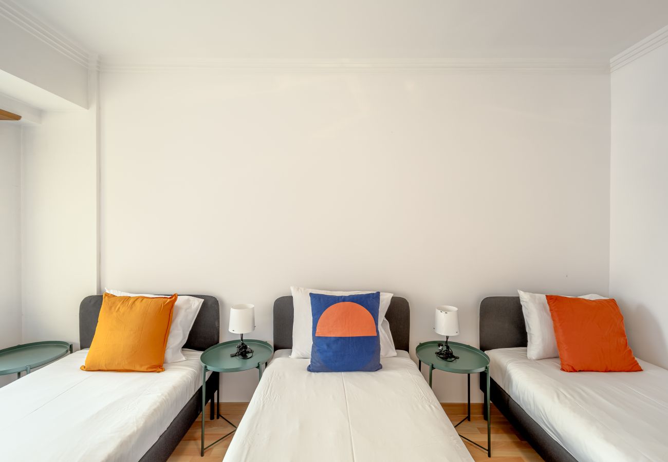 Apartamento em Lisboa - LARANJEIRAS GRAND APARTEMENT WITH PARKING by Homin