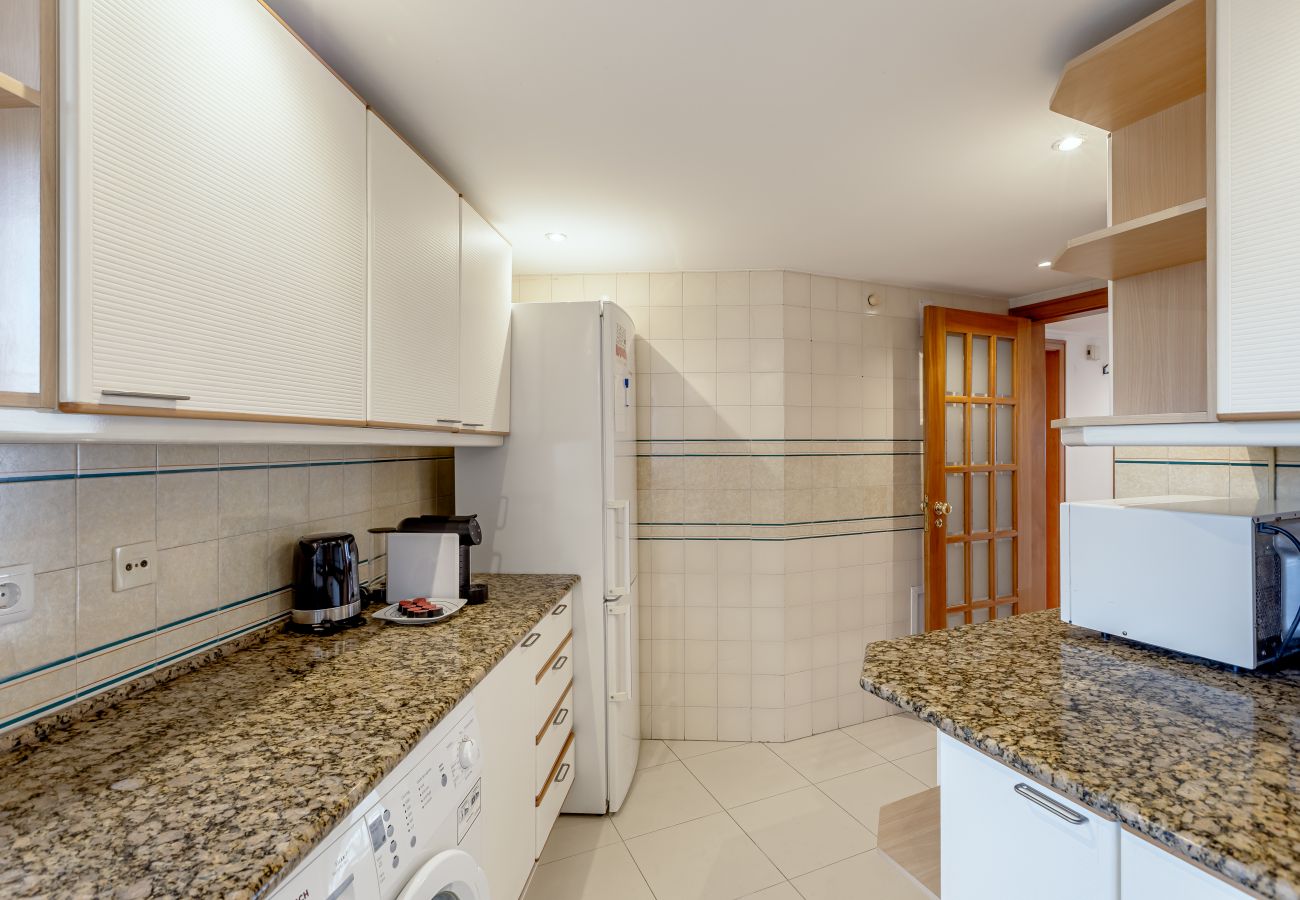 Apartamento em Lisboa - LARANJEIRAS GRAND APARTEMENT WITH PARKING by Homin