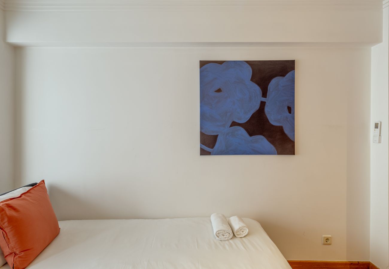 Apartamento em Lisboa - LARANJEIRAS GRAND APARTEMENT WITH PARKING by Homin