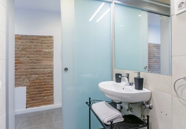 Apartment in Barcelona - DELUXE, central, boho, views, 3 bedrooms Apartment in Barcelona - DELUXE, central, boho, views, 3 bedrooms