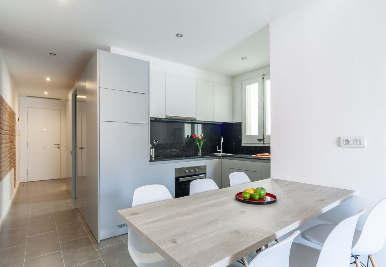 Apartment in Barcelona - DELUXE, central, boho, views, 3 bedrooms