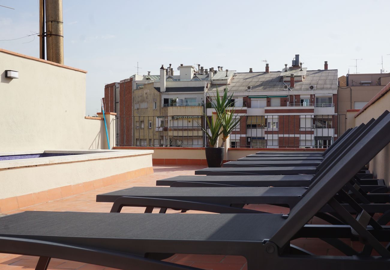 Apartment in Barcelona - DELUXE, central, boho, views, 3 bedrooms