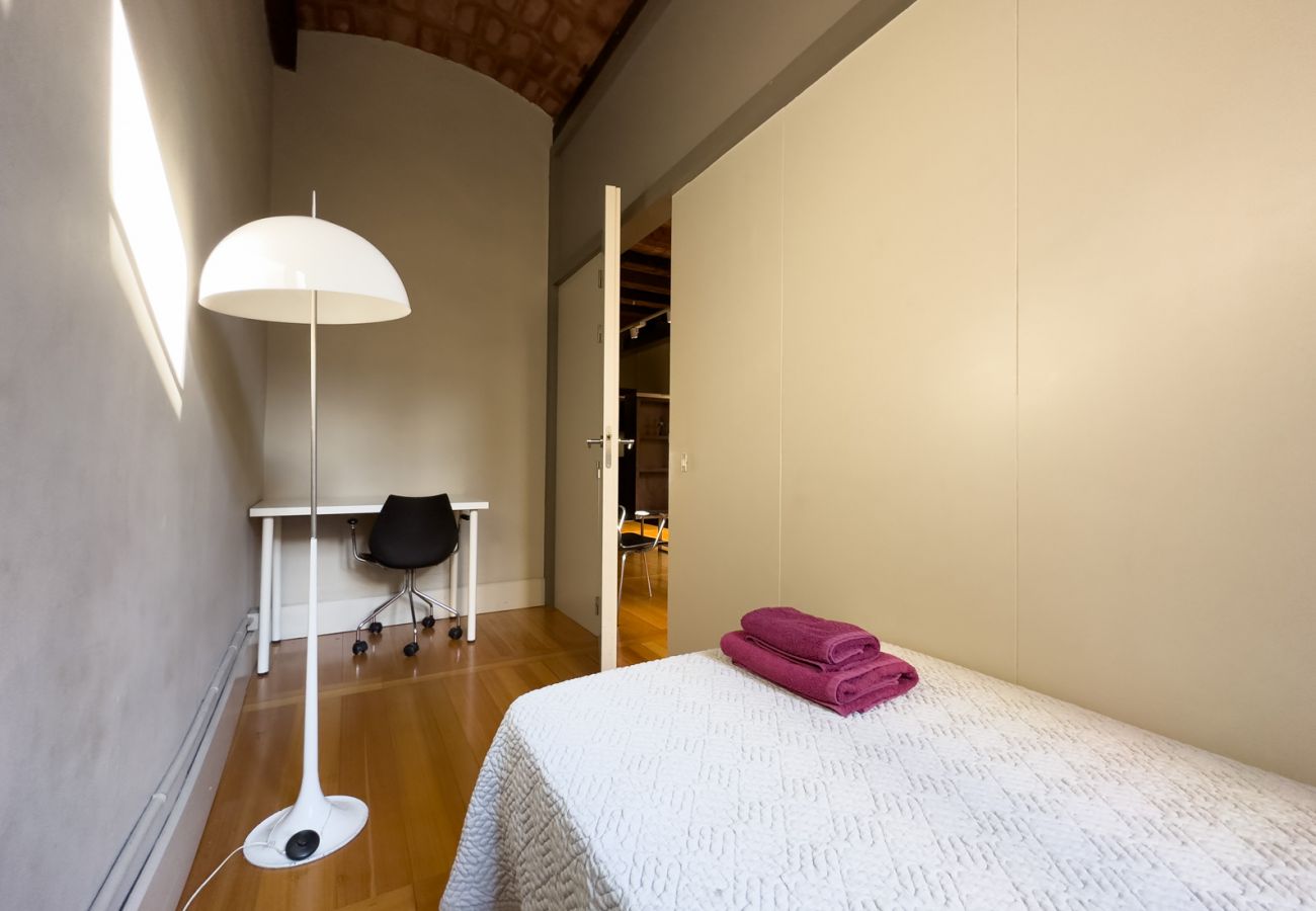 Apartment in Barcelona - GRACIA DREAM, stylish, cozy, central