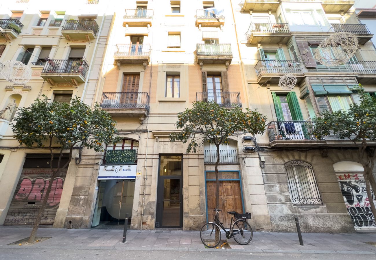 Apartment in Barcelona - GRACIA DREAM, stylish, cozy, central