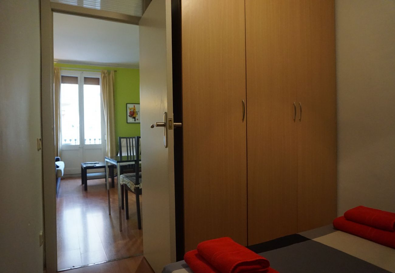 Apartment in Barcelona - OLIVERA, balcony, Plaza España, La Fira