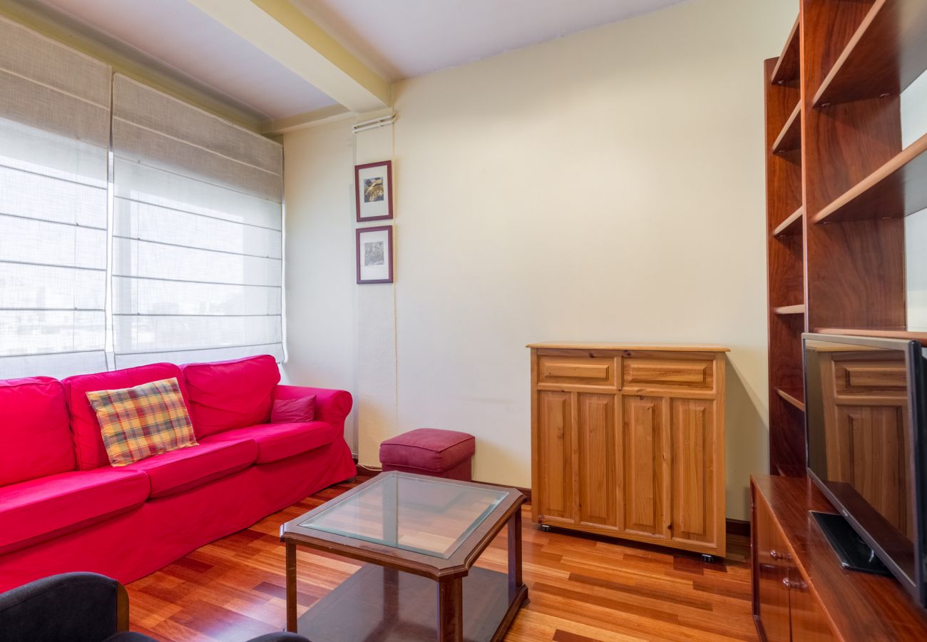 Apartment in Barcelona - PORT BCN, classic 3bed with balcony