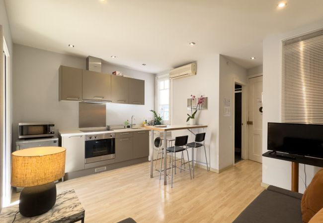 Apartment in Barcelona - GRACIA CHIC, with balcony and views Apartment in Barcelona - GRACIA CHIC, with balcony and views