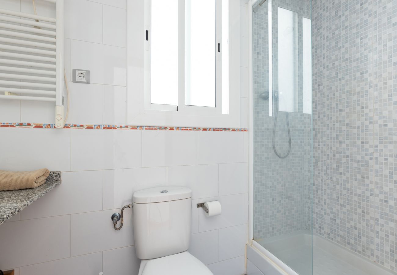 Apartment in Barcelona - GRACIA COMFORT, with patio area