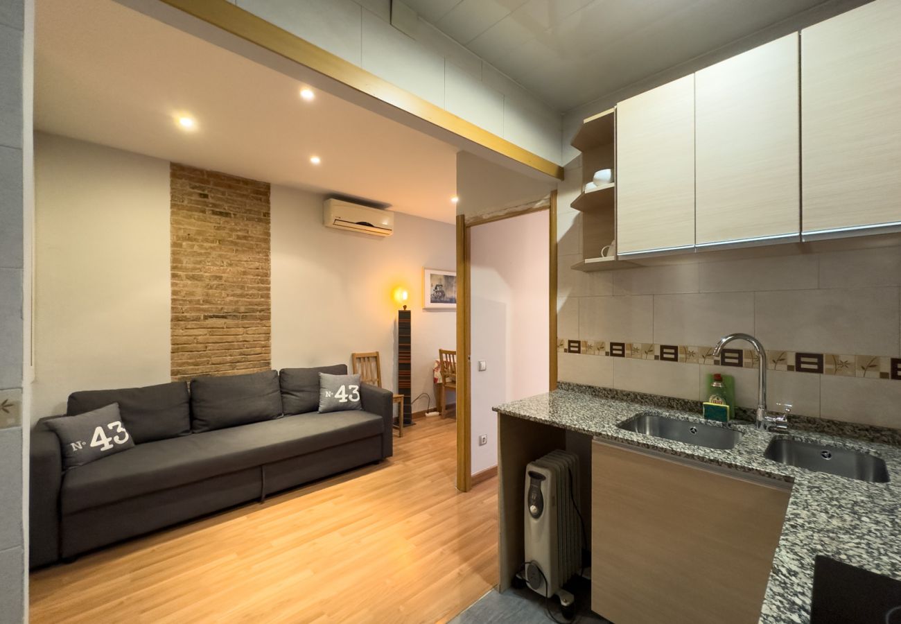 Apartment in Barcelona - GRACIA COMFORT, with patio area