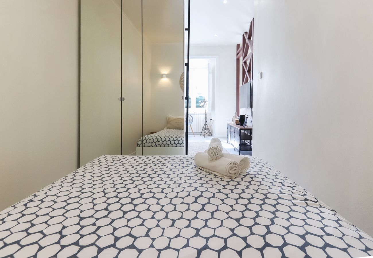 Apartment in Lisbon - BRIGHT SANTA CATARINA by HOMING
