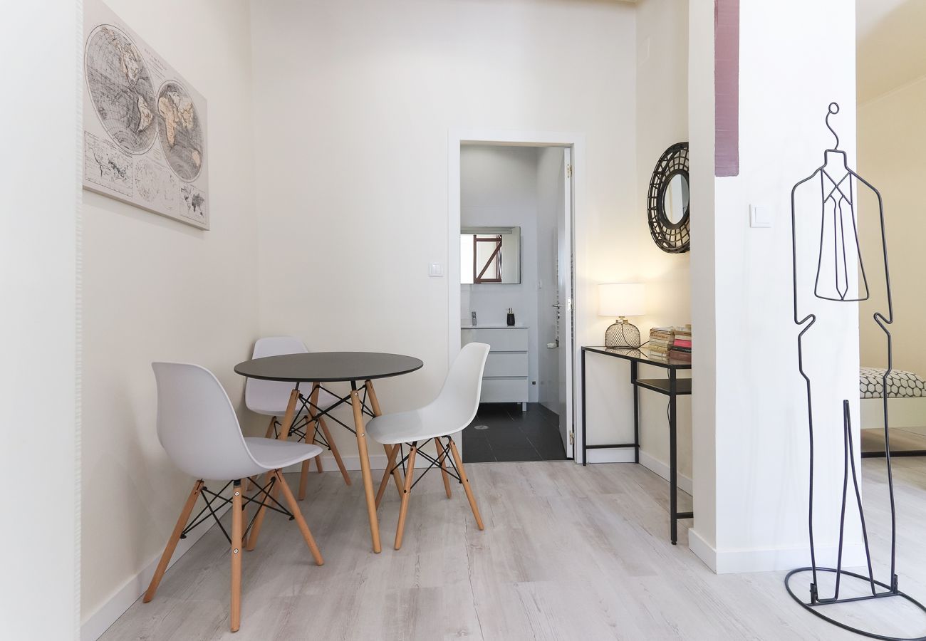 Apartment in Lisbon - BRIGHT SANTA CATARINA by HOMING