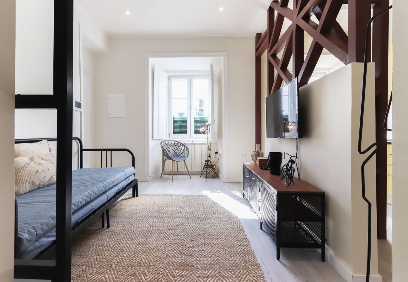 Apartment in Lisbon - BRIGHT SANTA CATARINA by HOMING