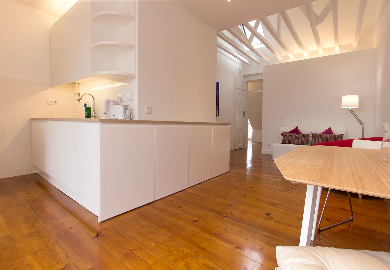 Apartment in Lisbon - SANTA MARTA VIEWS by HOMING