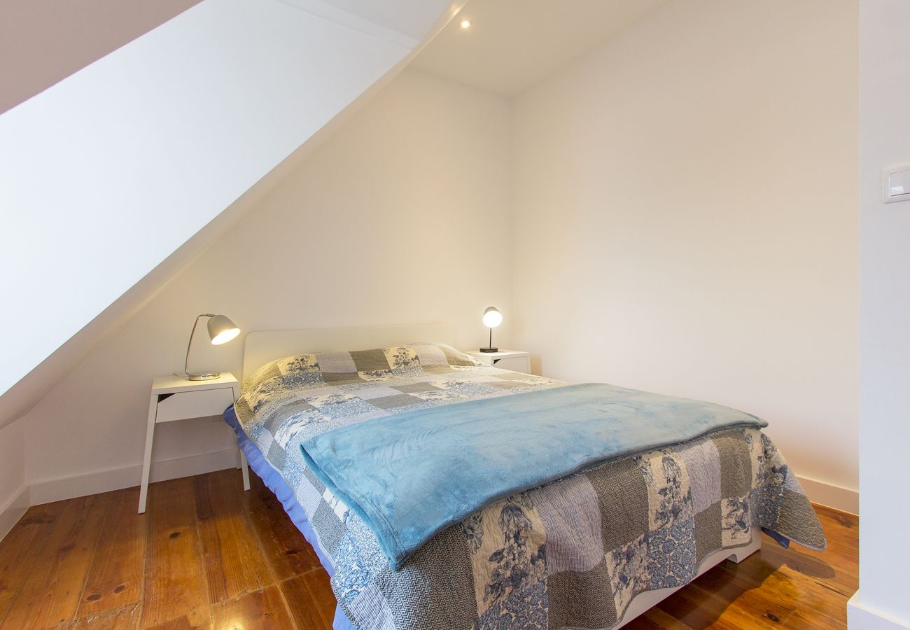 Apartment in Lisbon - SANTA MARTA VIEWS by HOMING