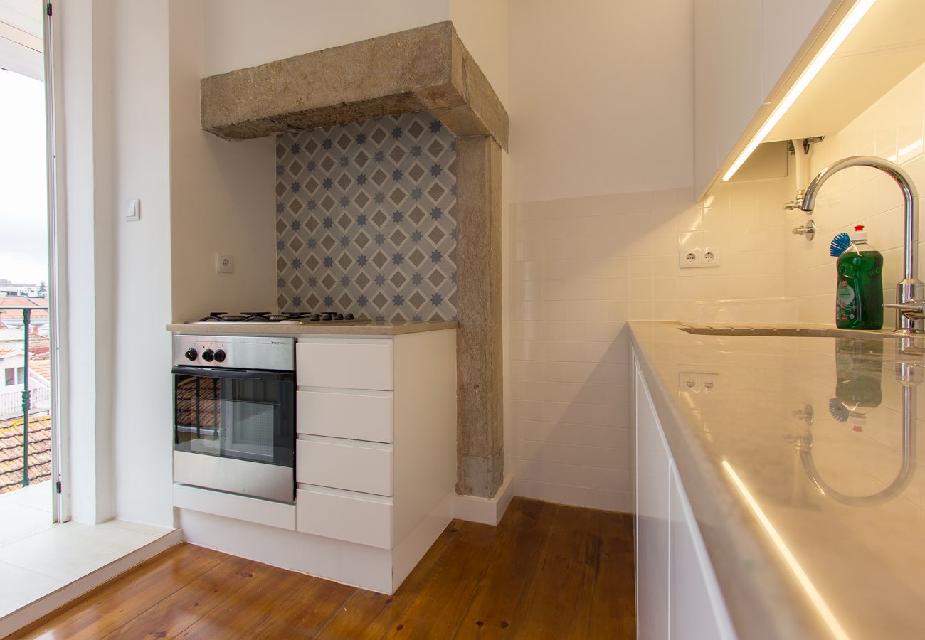 Apartment in Lisbon - SANTA MARTA VIEWS by HOMING