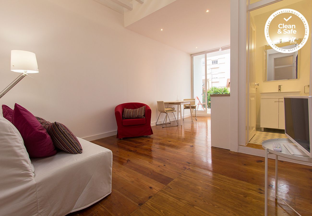 Apartment in Lisbon - SANTA MARTA VIEWS by HOMING