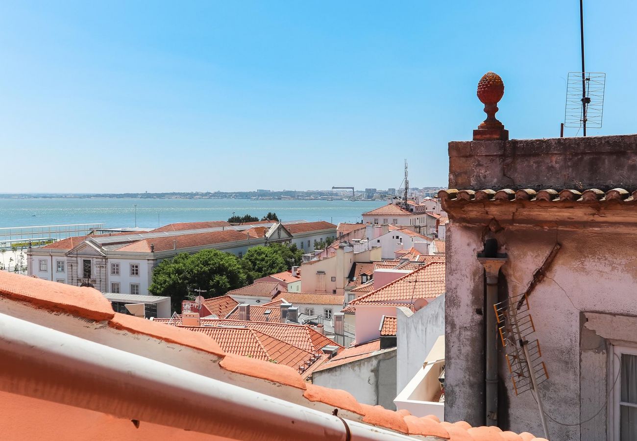 Alfama Suite by Homing