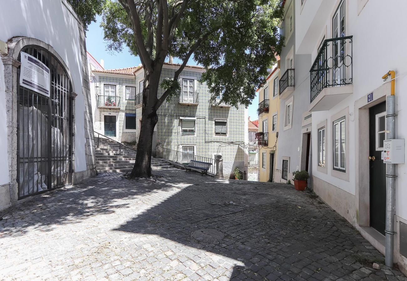 Alfama Suite by Homing