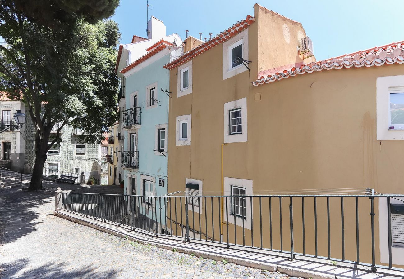Alfama Suite by Homing